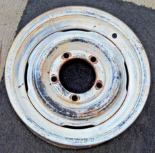 Vintage Jeep Kelsey-hayes 15 X 4.5 Riveted Back Steel Wheel. 5 Lug X 5.5.
