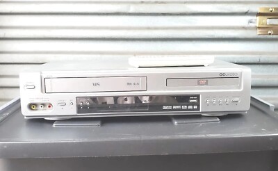  Go Video DV2150 Combo VCR VHS Player ONLY   DVD Tray Broken NO Remote Used