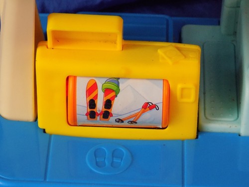 Aeropuerto Fisher Price Little People con avión terminal 6 figuras probado/funcionando - Imagen 10 de 14