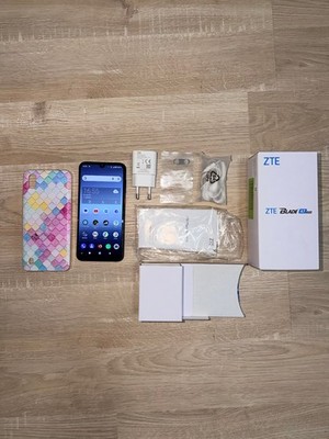 ZTE Blade A7 2019 Handy Smartphone 32GB Dual SIM Android LTE 4G schwarz Case OVP