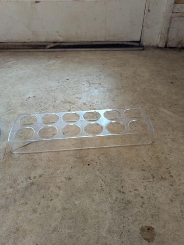 Fisher & Paykel Refrigerator Door Egg Rack #882323 for Models E521, E522 - Picture 2 of 4
