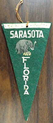 #ad VINTAGE 1950s SARASOTA FLORIDA PENNANT 7.75quot; SOUVENIR CIRCUS ELEPHANT $13.95
