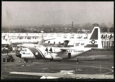 Fotografie Flugzeug Lockheed C-130 Hercules, US Coast Guard Kennung 1345 