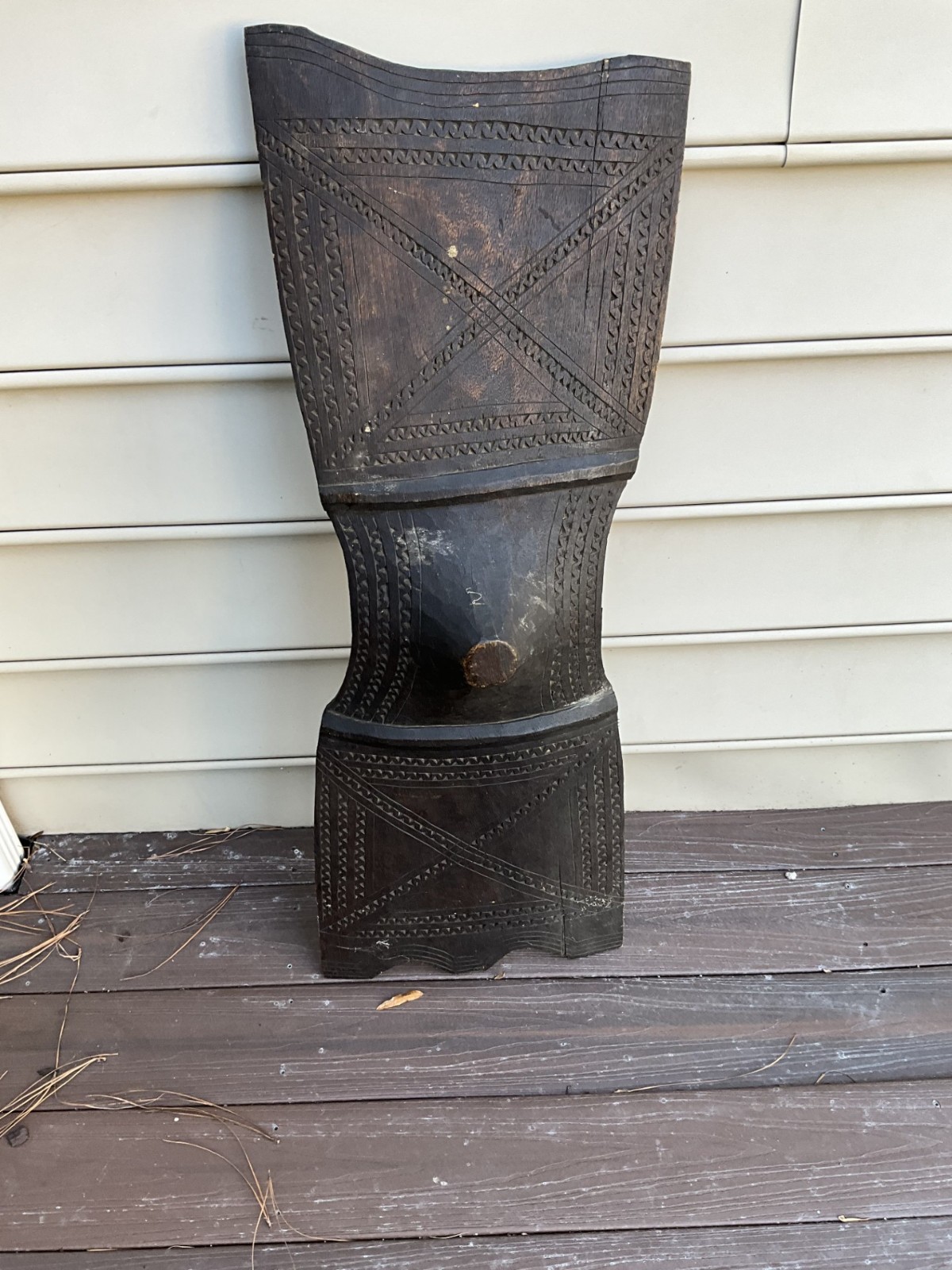 IFUGAO /  IGOROT SHIELD