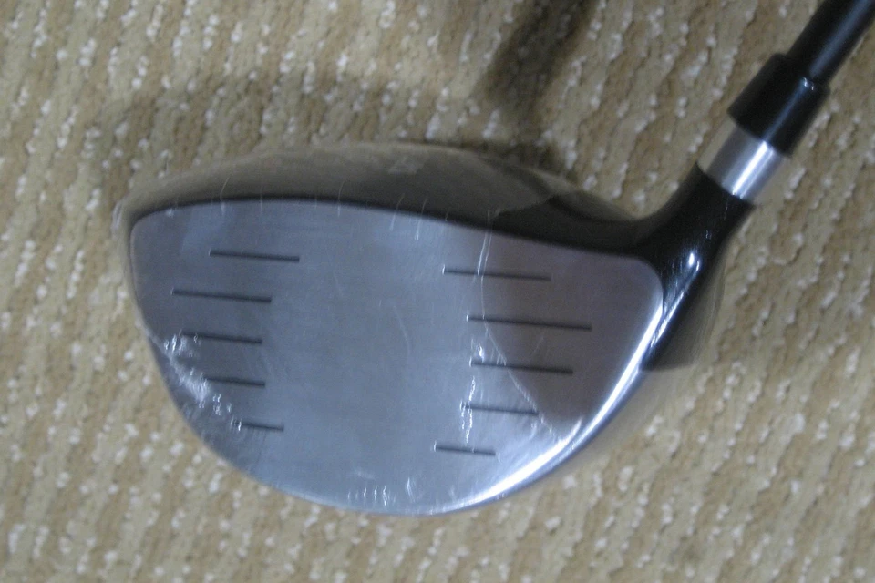 NUEVO DRIVER WARRIOR TOMAHAWK TITANIO - 10.5 - REG Foto 3 de 4