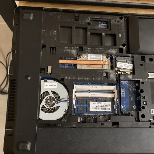 HP Probook 4530s Celeron B840 2Go RAM 17.3" - Imagen 10 de 16