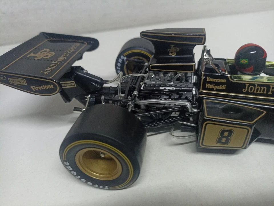 Quartzo Lotus 72 D 8 Winner British F1 Emerson Fittipaldi JPJ 1/18-Y1-H23 - Immagine 2 di 4