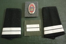 INFANTERIE / PAIRE DE FOURREAUX LIEUTENANT + G.POITRINE + INSIGNE DU 151éme R.I