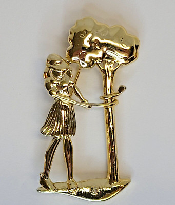 AJC Vintage Golf Pin Brooch Girl Woman Tree Brushed Gold Signed 1980s 2''