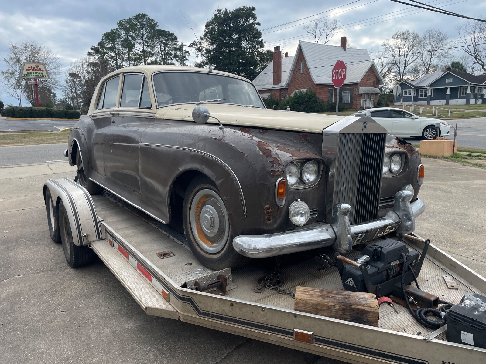 ROLLS ROYCE CLOUD BENTLEY RIDE SWITCH. WORLDS LARGEST USED 1946 1965 INVENTORY