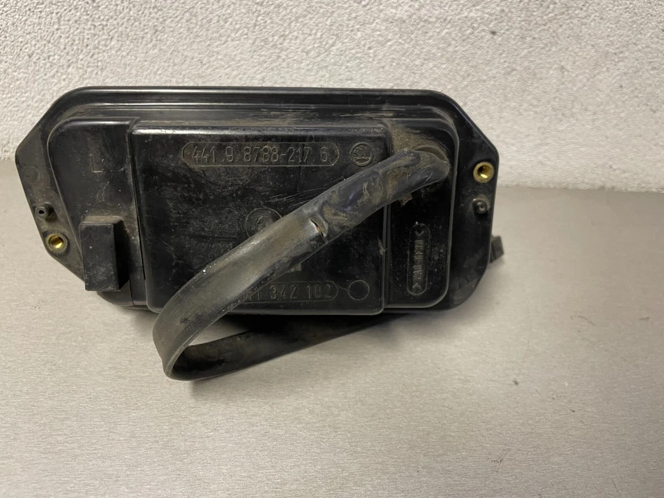 Faro antiniebla izquierdo original Skoda Felicia 1994-1998 441.9.8788-217.6 Foto 3 de 4