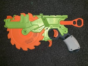 nerf zombie strike crosscut blaster