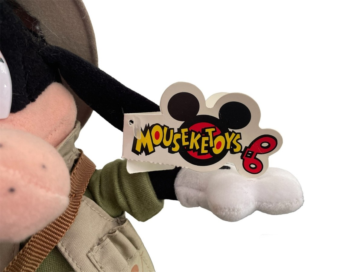 DISNEY WORLD SAFARI GOOFY WITH CAMERA STUFFED PLUSH TOY