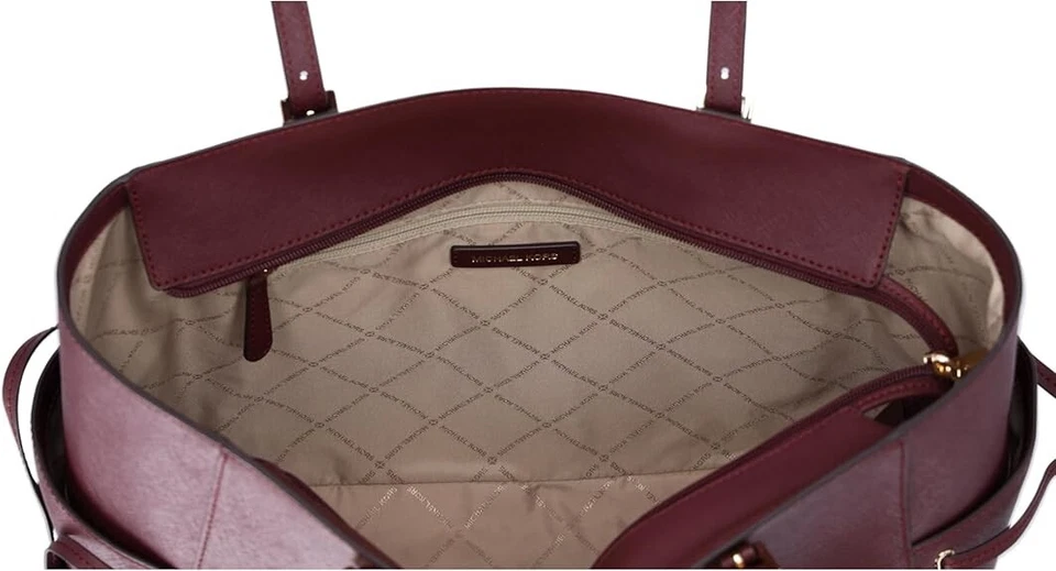 Bolso de Mano Michael Kors Gilly Grande Jet Set con Cordón y Cremallera Superior en Sangre de Buey Foto 2 de 4