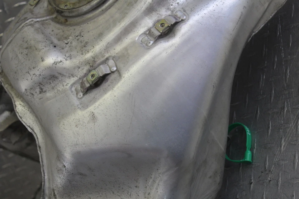 1999 宝马 R1100S R 1100 S 油箱燃料电池石油储藏 — 第 3/4 张图片