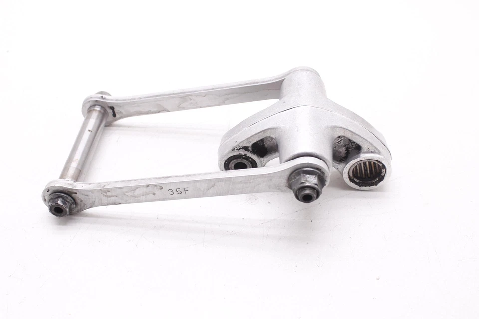 02 SUZUKI GSXR750 OEM TRASERO DOGBONE ACOPLAMIENTO ENLACE 62600-35870 R1.BX17 Foto 4 de 4