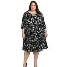 Susan Graver 2X plus womens liquid knit fit n flare dress black white ¾ sleeve