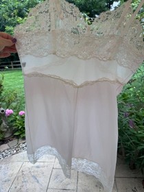 Vintage Vanity Fair Full Slip Silky Floral Lace Nylon Gown Size 38