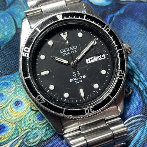 Seiko Quartz SQ100 8123 6100 Men’s Vintage Dive Watch For Parts Or Repair