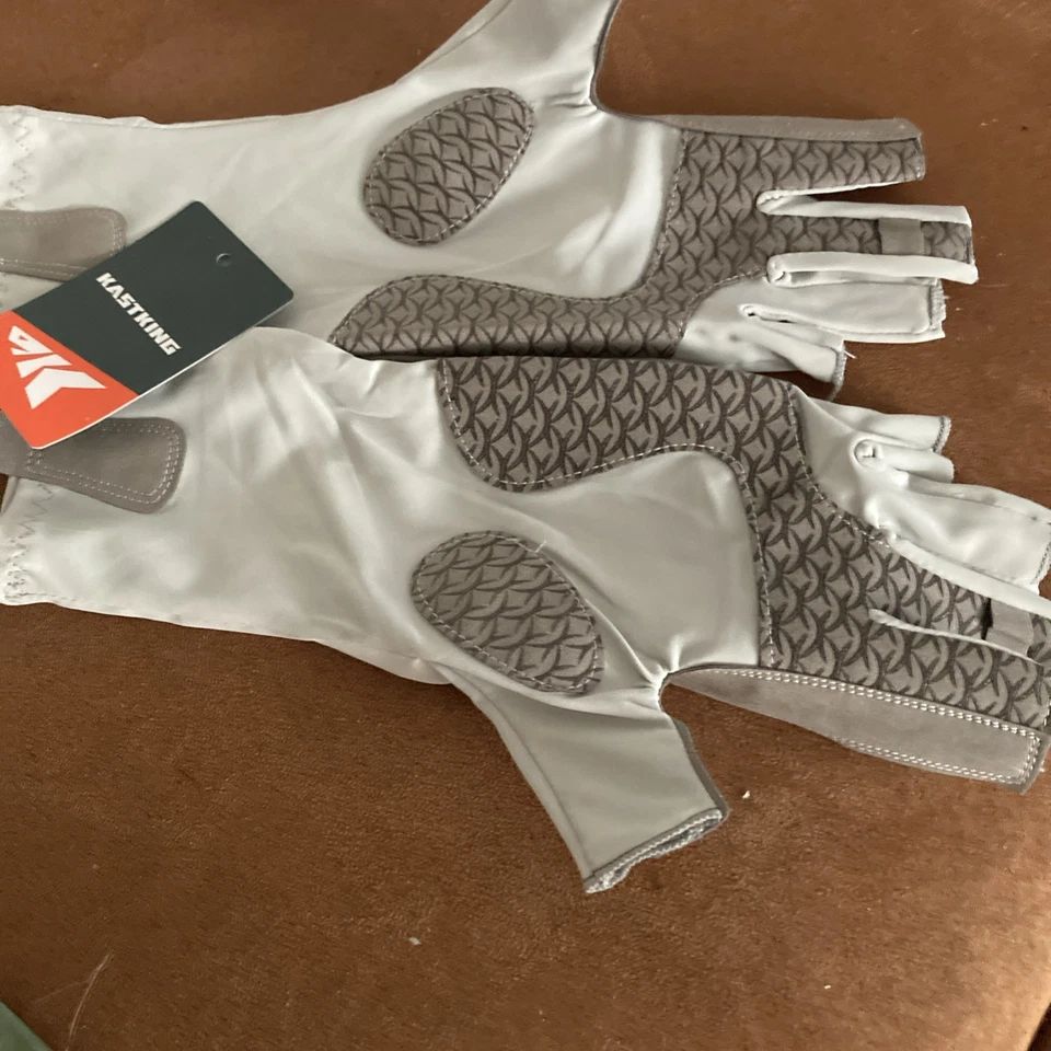 KastKing Sol Armis Pro Sun Gloves Fishing UPF50+ SM/MED - Image 2 of 3