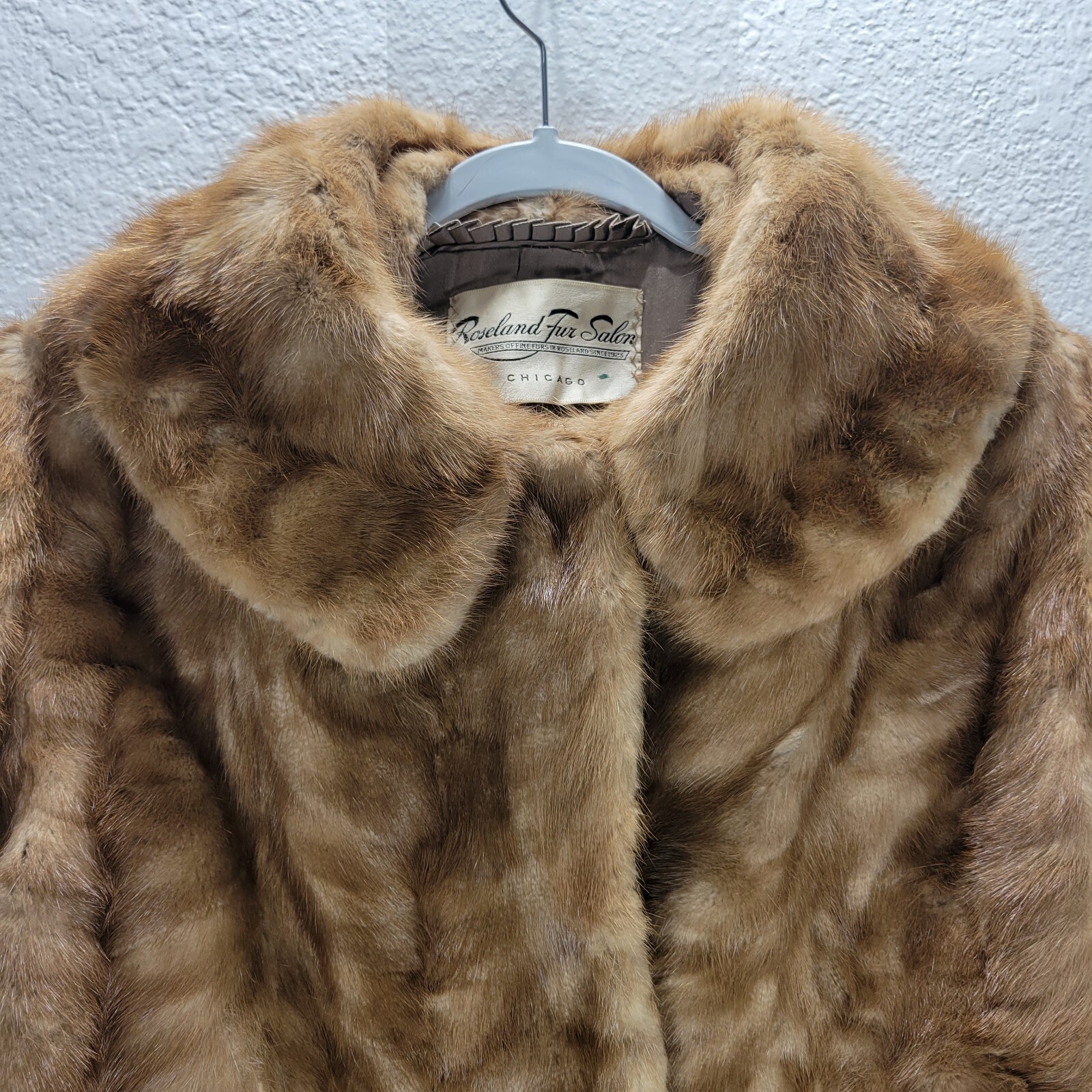 Vintage Roseland Fur Salon Caramel Mink Real Fur Hook Closure Coat Sz L