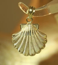 14.5MM SOLID 14K YELLOW GOLD TEXTURED DC HAWAIIAN SCALLOP SHELL SMALL PENDANT #L