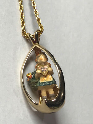 M l Hummel: ‘’Follow the Leader”  Hummel duo set pocket watch necklace Vintage Follow The Leader 369 main image 3