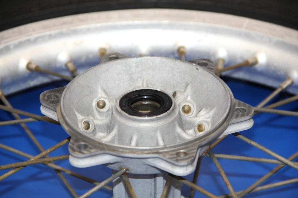 1989 89 KDX200 KDX 200 задний обод колеса центральные спицы ступица шпиндель ротор шина - Изображение 2 из 4