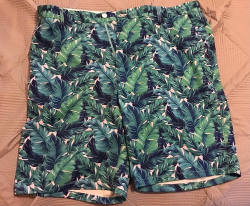 Hreski Men's Shorts USED 42 - 44 Waist Tropical Palm-Leaf Print