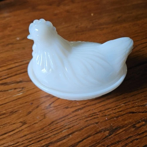VTG White Opaque Milk Glass Hen on Nest Chicken Covered Dish Hazel Atlas Beauty!