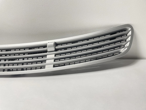 03-11 Mercedes W219 CLS550 E500 Front Hood Vent Grille Grill 2118800005 OEM - Picture 2 of 15