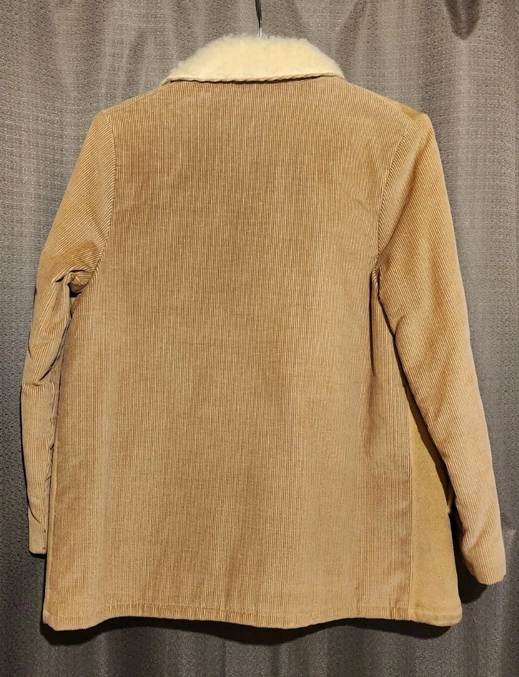 1960-1970's Shearling and Corduroy Coat Size is Likely Small, Tag has a 9 on it. - Image 2 of 4