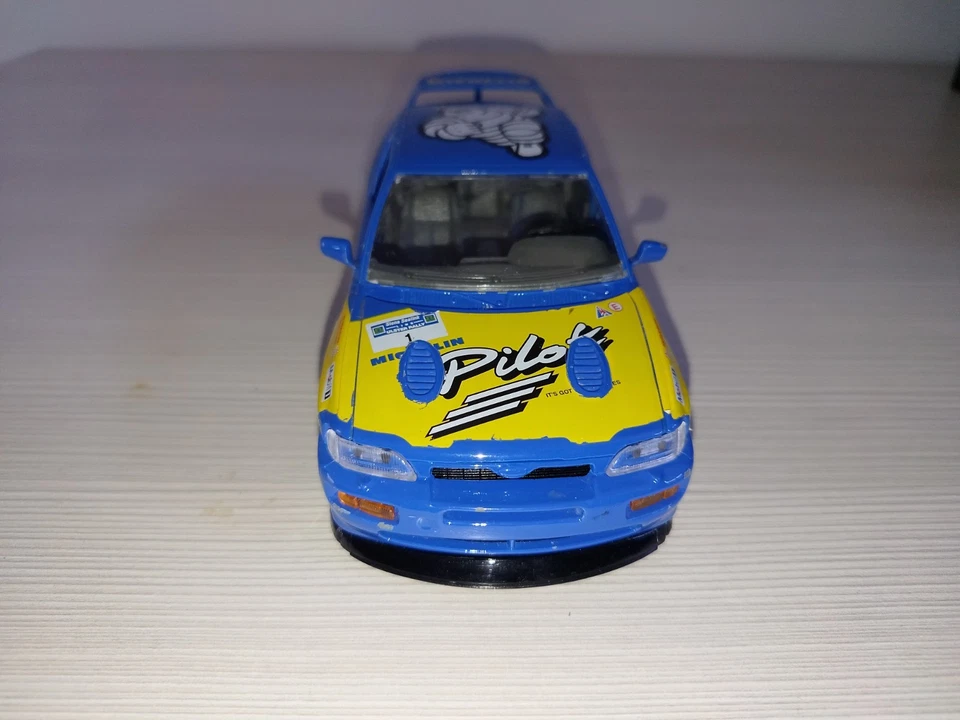 Ford Escort RS Cosworth1/24 Burago Diecast Modellino Auto Bburago Made In Italy - Immagine 2 di 4
