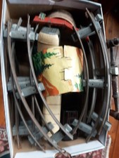 Circuit Complet De Train En Tôle Ancien JEP