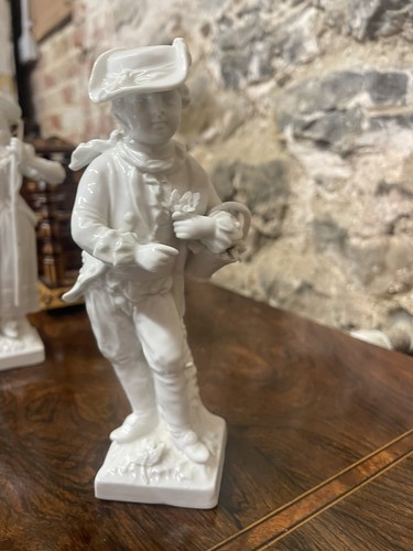 18. 19. Jahrhundert KPM weiß Berlin deutsches Porzellan Junge Figur weiß aus China - Bild 6 von 7