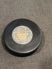 TORONTO MAPLE LEAFS APPROVED NHL OFFICIAL GAME PUCK VINTAGE VICEROY MFG 🇨🇦
