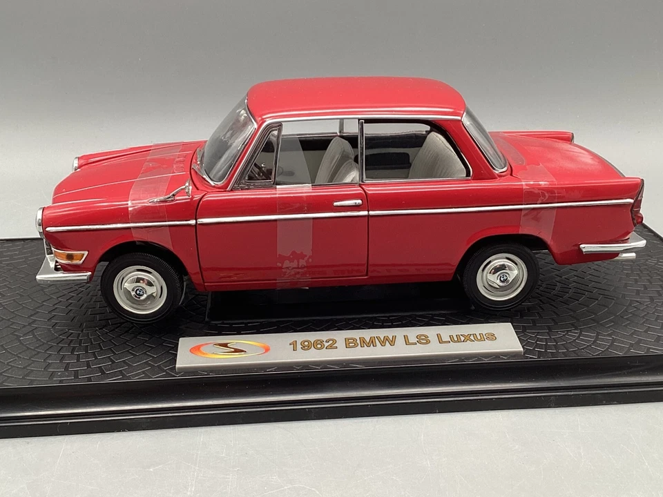 Modellautos 1:18 Signature Models BMW LS Luxus 1962 in OVP - Bild 3 von 4