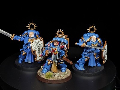 Warhammer 40K Ultramarines Bladeguard Veterans   3 Man Squad, Pro Painted