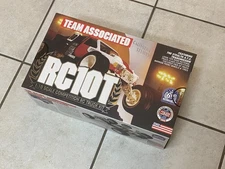 Sealed NIB Associated ASC7002 RC10T Classic Kit, Limited Edition