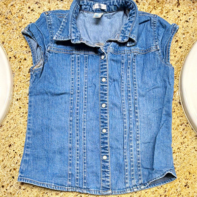 Old Navy Girls Blue Stretch Denim Button-Up Collared Cap Sleeve Top 10