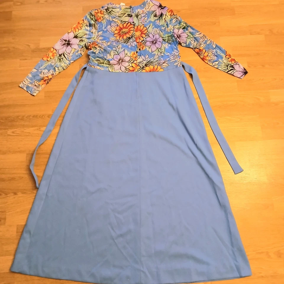 Vestido De Colección Montgomery Ward Años 60 Para Mujer 22.5 (2XL) Cintura Imperio Azul Floral Foto 3 de 4