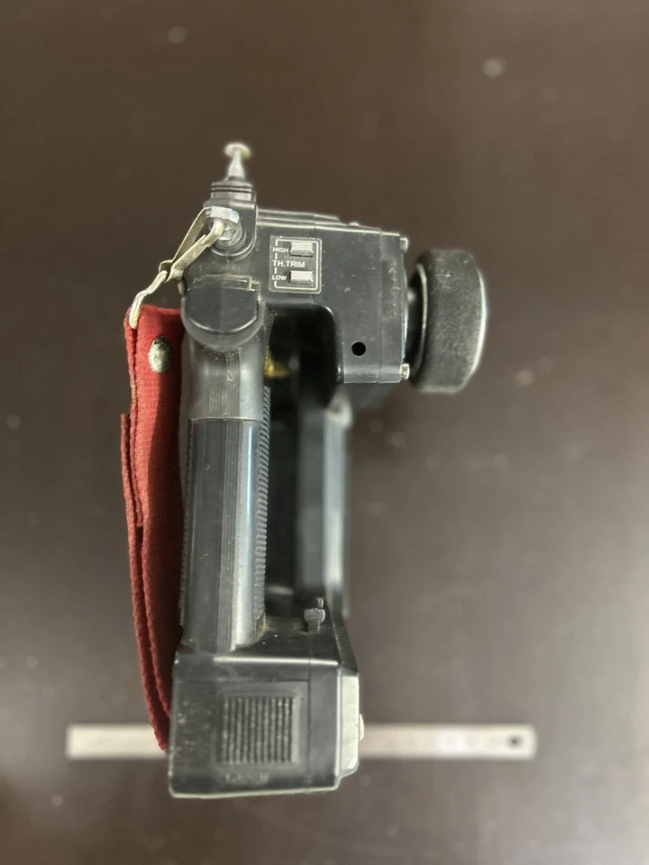 Futaba Megatech PCM FP-T3PB + dragonne Futaba – non testée - Photo 3/3