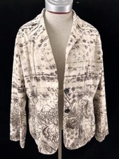Chicos blazer size 2 or L 12 long sleeve 2 pockets 2 button closure
