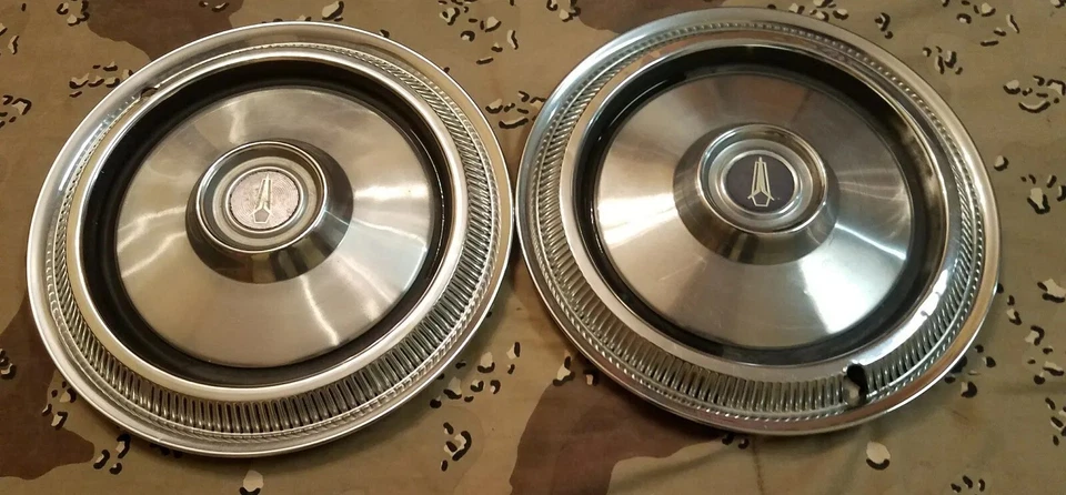 1974-79 Plymouth 14" wheel  Hub Caps Valiant Duster Barracuda Scamp oem mopar - Image 2 of 4