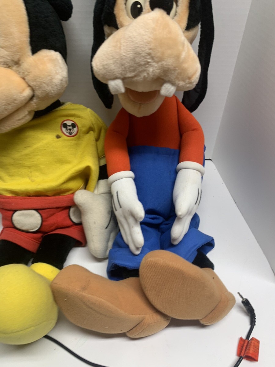 Vintage Disney Worlds Of Wonder Talking Mickey Mouse And Goofy 24