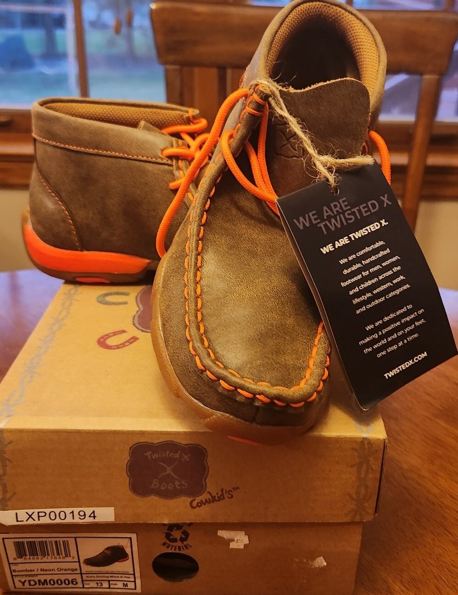 Twisted X Brown Chukka Boots with Orange Laces Youth Cow Kids 13 M Twisted X Chukka Boots Brown Leather  main image 4