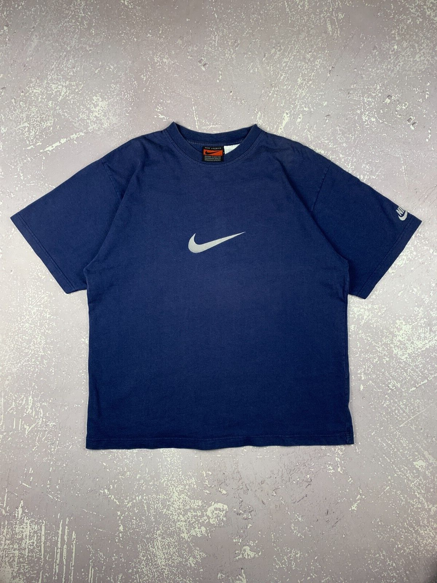 nike center logo t shirt