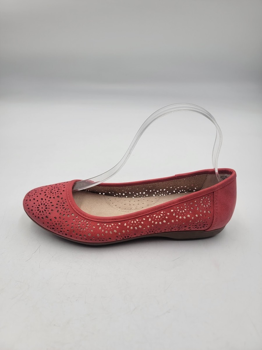 Croft Barrow Women's Sz Ballet Slip On Comfort Flat Red Preforated  Shoes