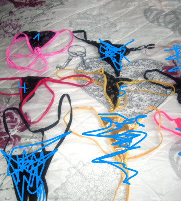 Strings, String-Tangas in verschiedene Farben und Formen