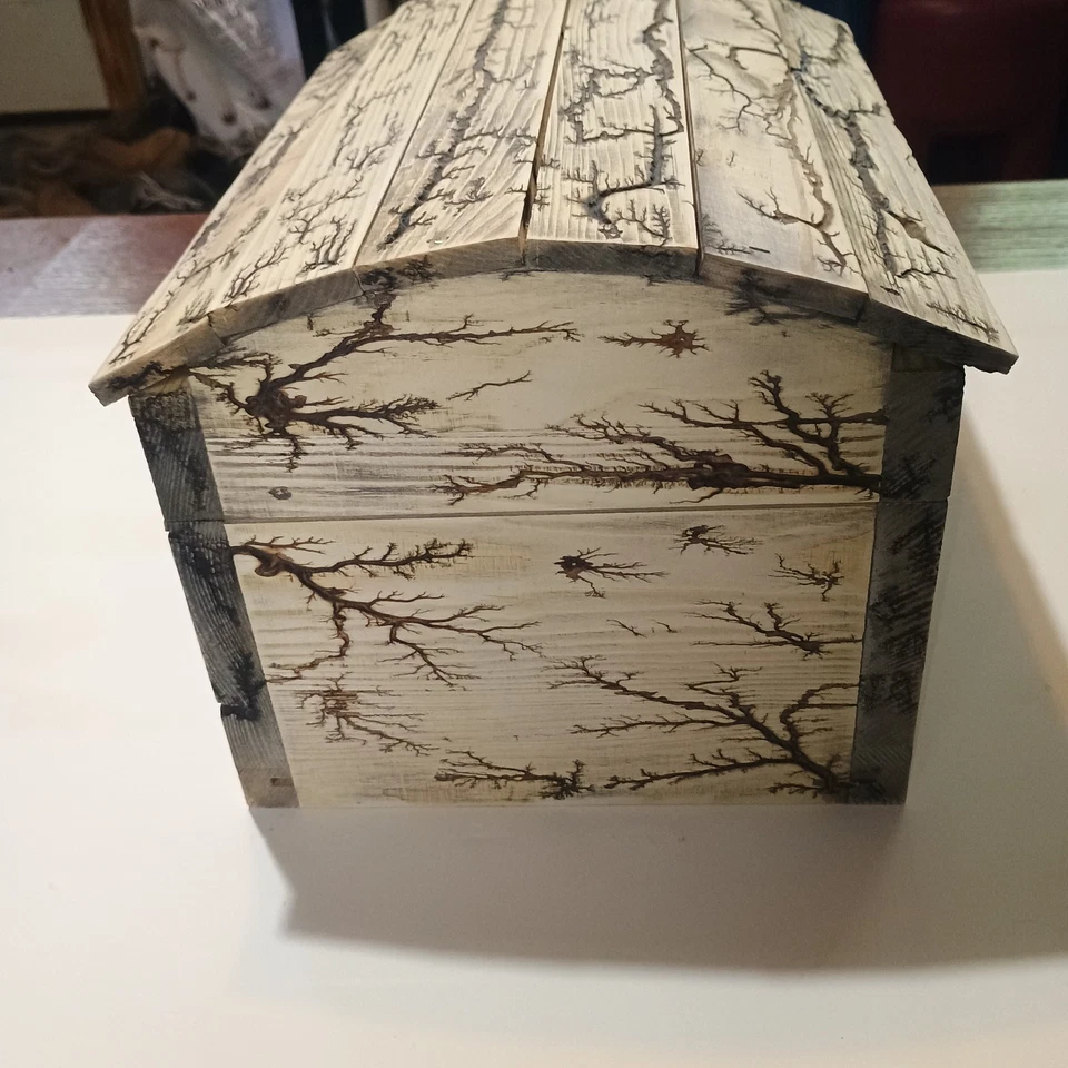 Treasure Chest Keepsake Box - Lichtenberg Fractal Burned - Handcrafted - OOAK - Image 4 of 4